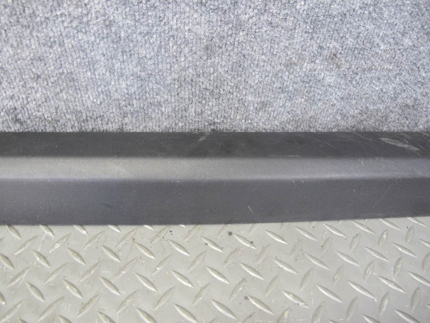 2004-2009 Cadillac XLR Left & Right Side Door Sill Step Cover Panel Trim Set