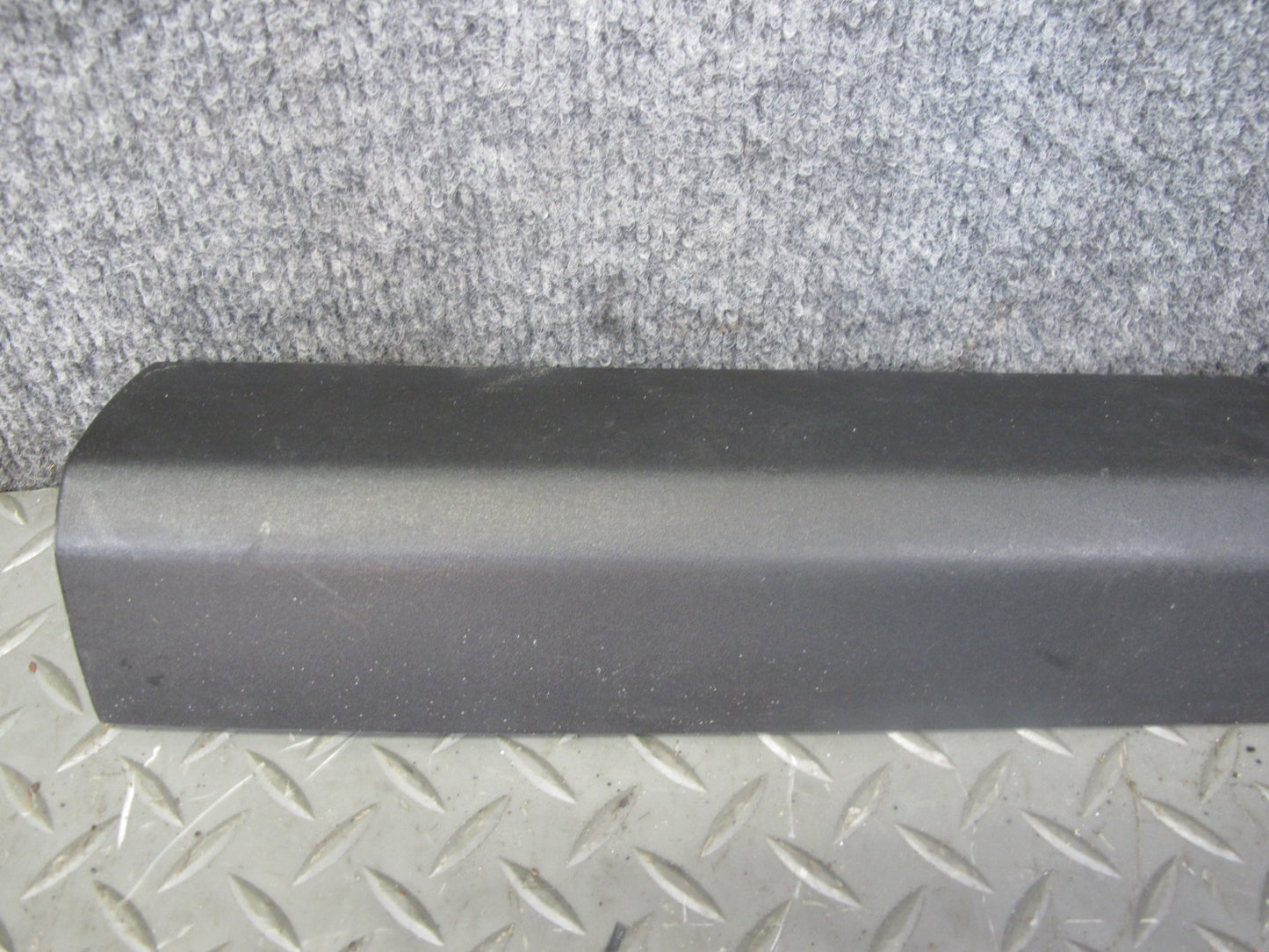 2004-2009 Cadillac XLR Left & Right Side Door Sill Step Cover Panel Trim Set
