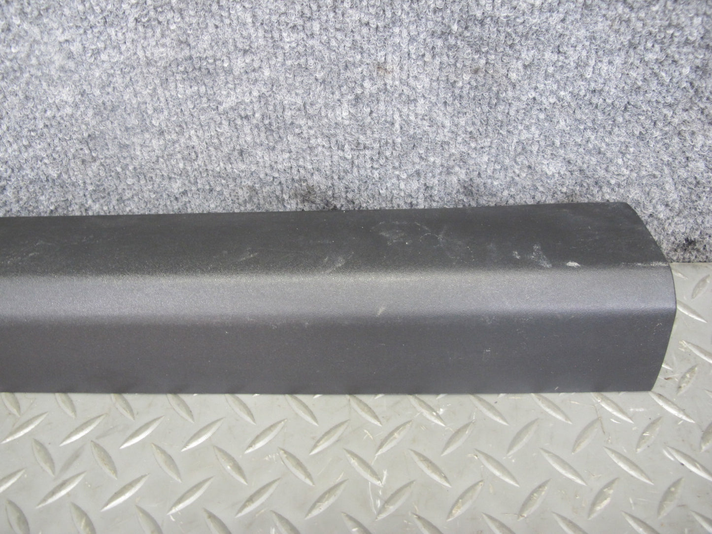 2004-2009 Cadillac XLR Left & Right Side Door Sill Step Cover Panel Trim Set