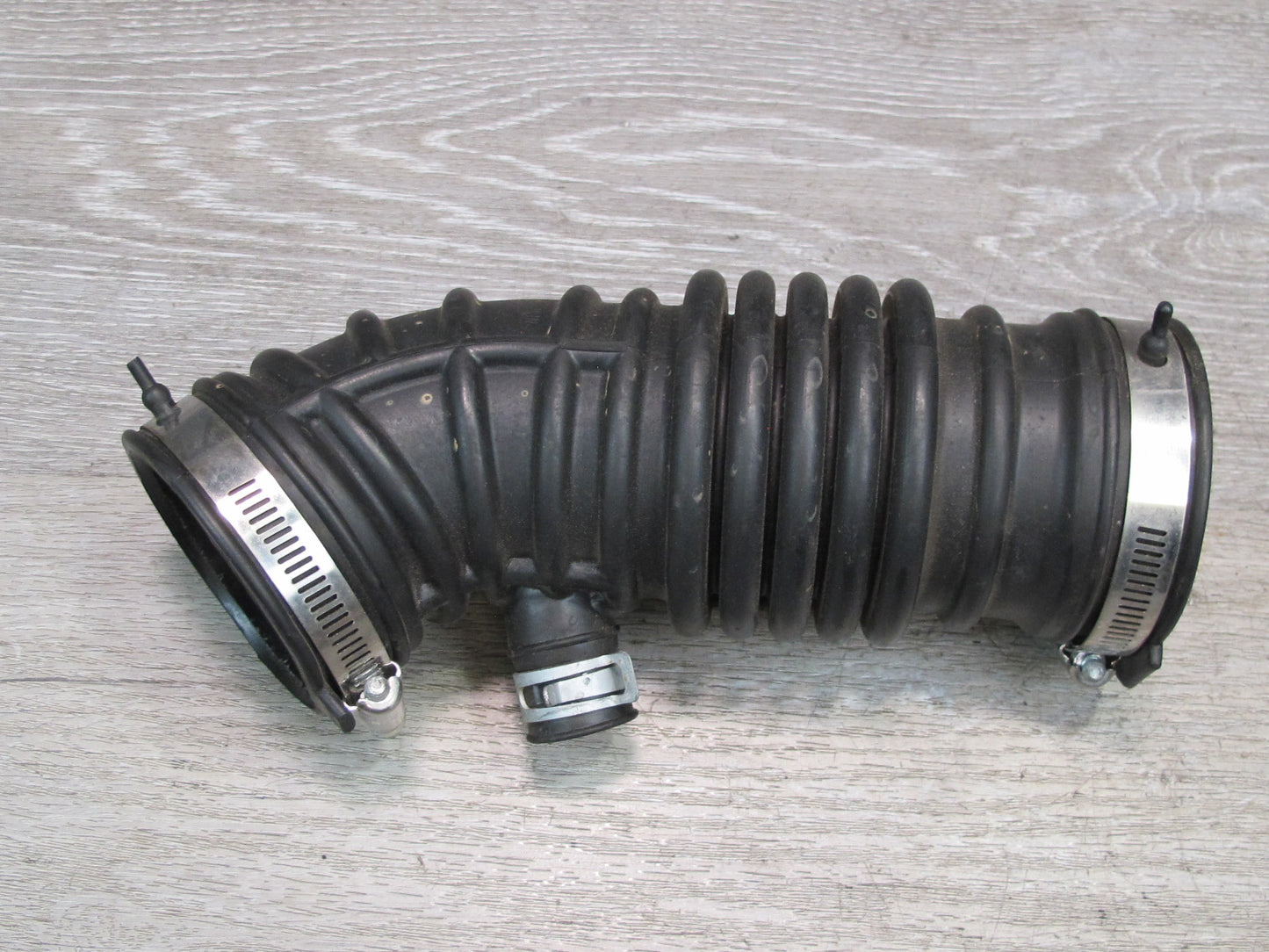 09-20 Nissan Z34 370Z VQ37VHR Right Air Intake Duct Hose Pipe OEM