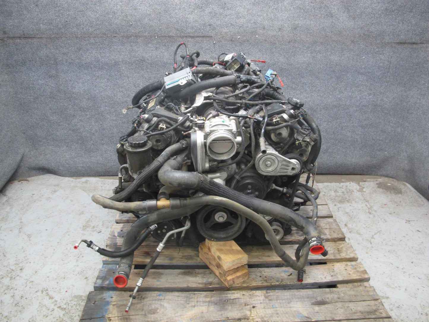 2006 Cadillac XLR 4.6L V8 LH2 RWD VIN A 8TH Digit Complete Engine Motor 127K