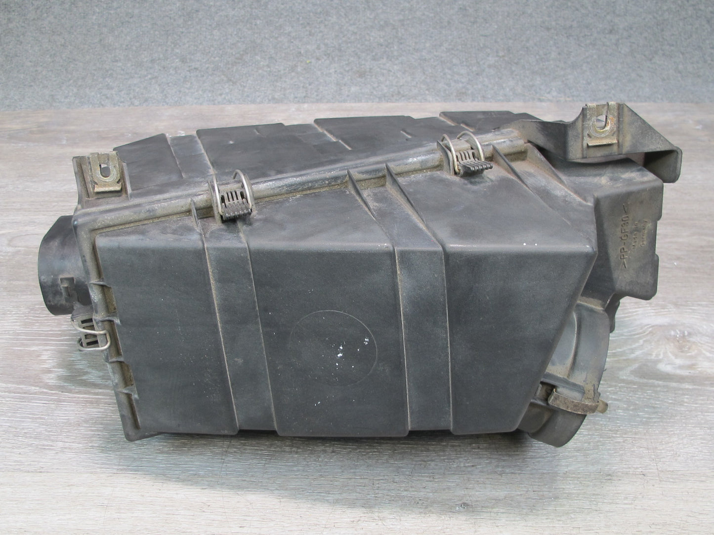 94-99 Mercedes W140 S320 Air Intake Cleaner Filter Box Assembly OEM