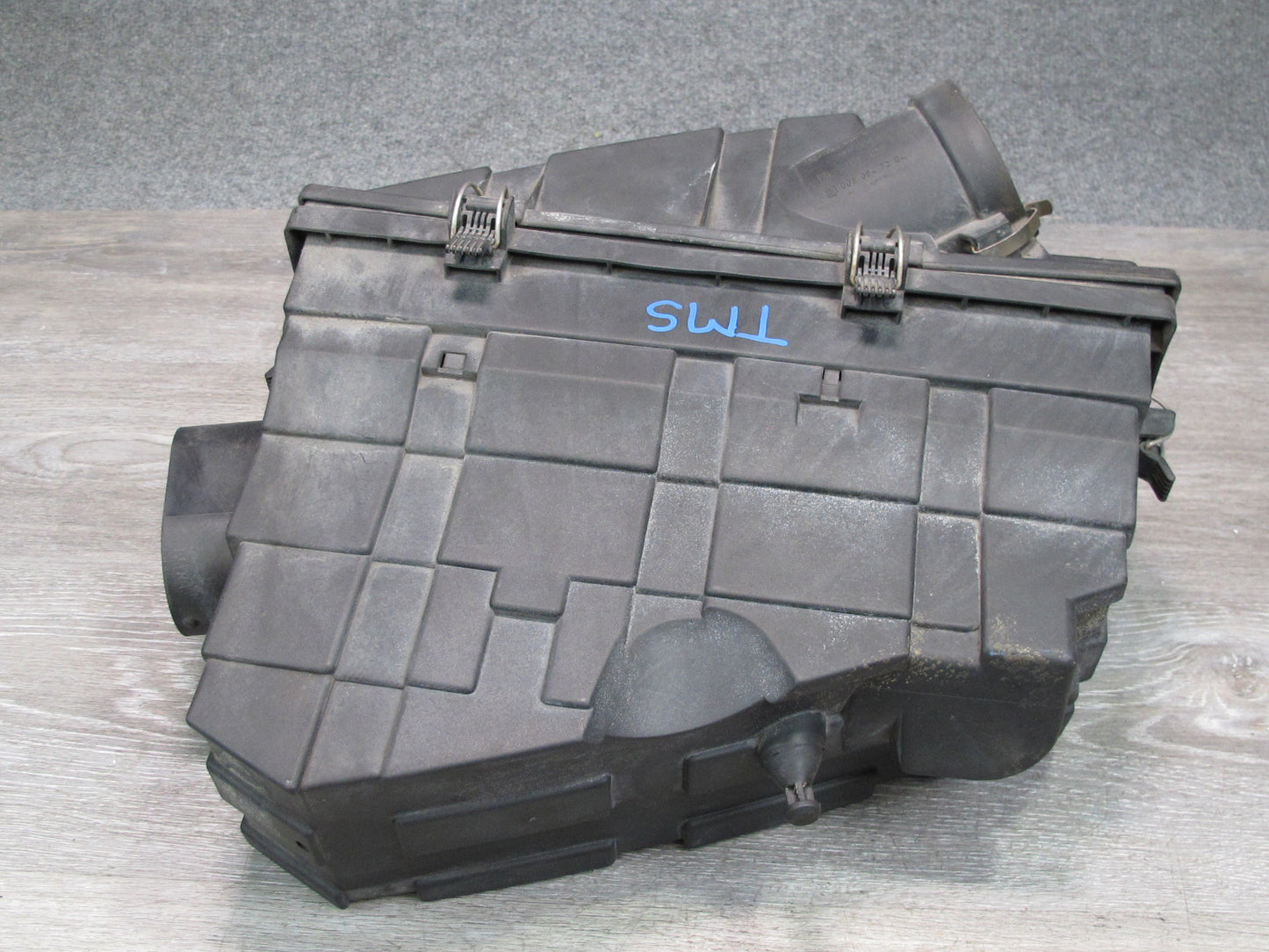 94-99 Mercedes W140 S320 Air Intake Cleaner Filter Box Assembly OEM