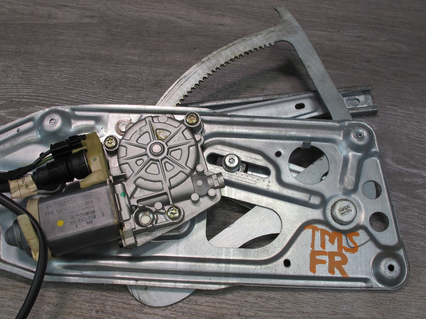 94-99 Mercedes W140 Front Right Door Window Regulator w Motor OEM