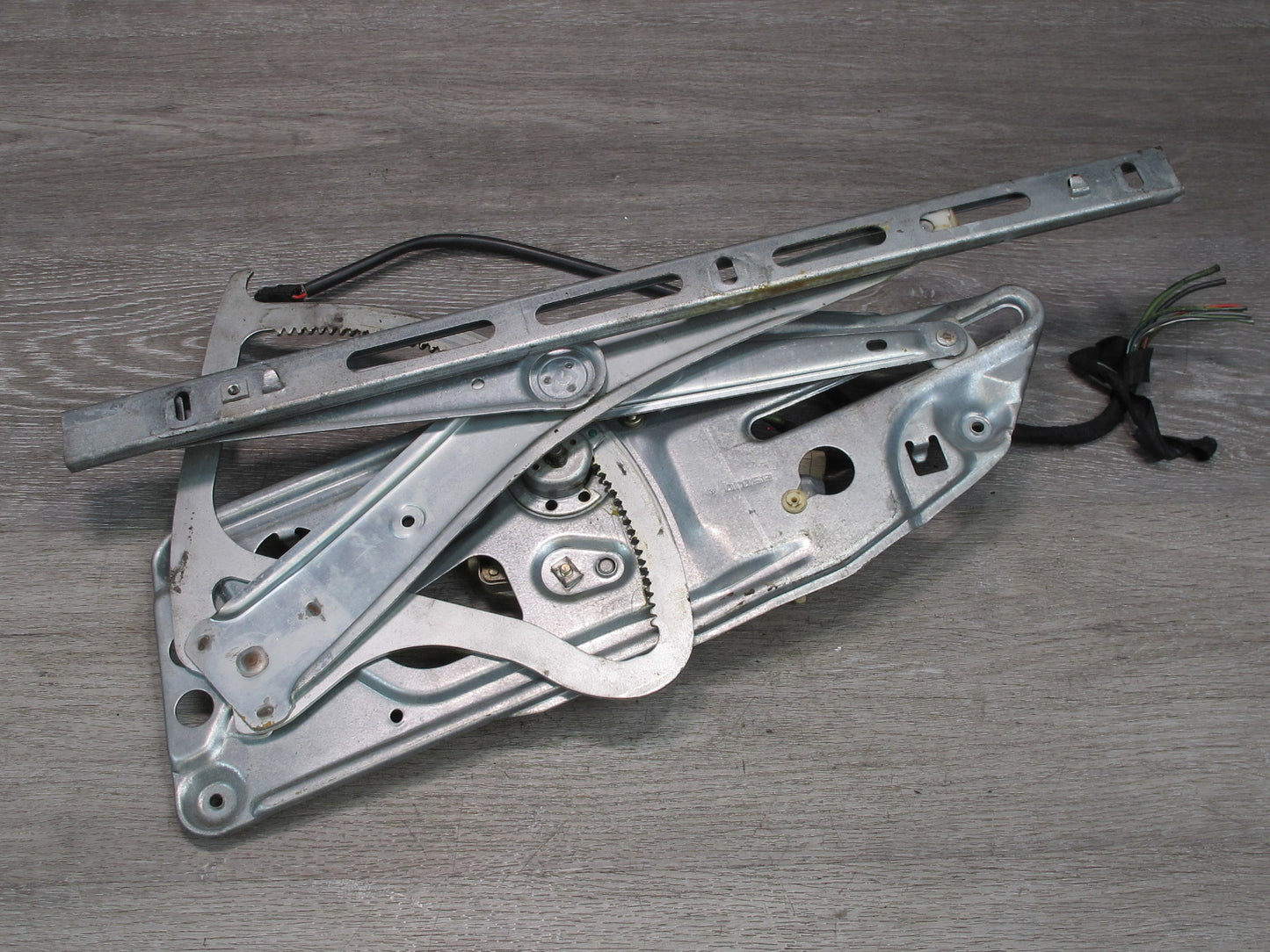 94-99 Mercedes W140 Front Right Door Window Regulator w Motor OEM