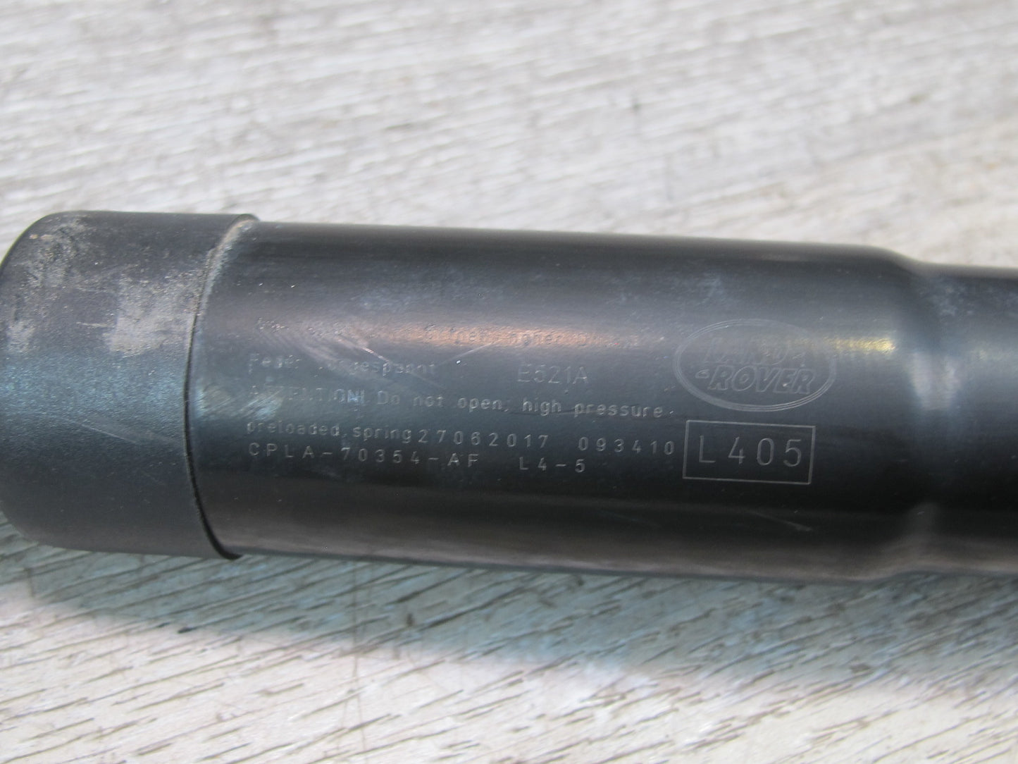 2013-2022 Land Range Rover L405 Rear Trunk Shock Cylinder Set of 2