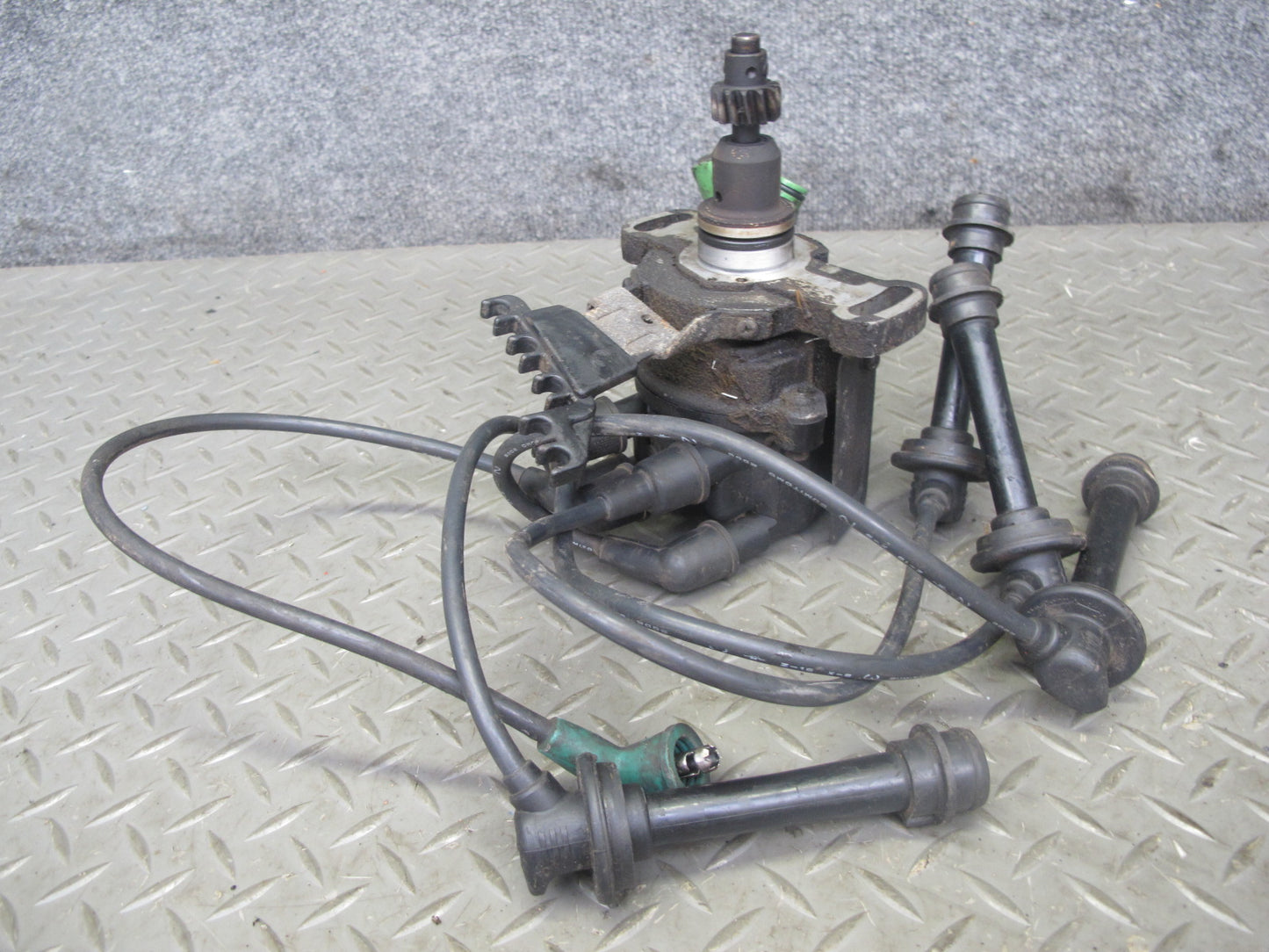 88-89 Toyota MR2 AW15 4AGELC Ignition Distributor w Spark Plug Coil Assembly OEM