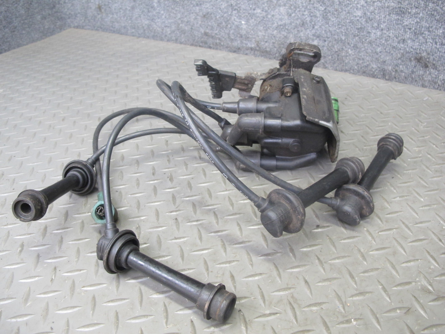 88-89 Toyota MR2 AW15 4AGELC Ignition Distributor w Spark Plug Coil Assembly OEM