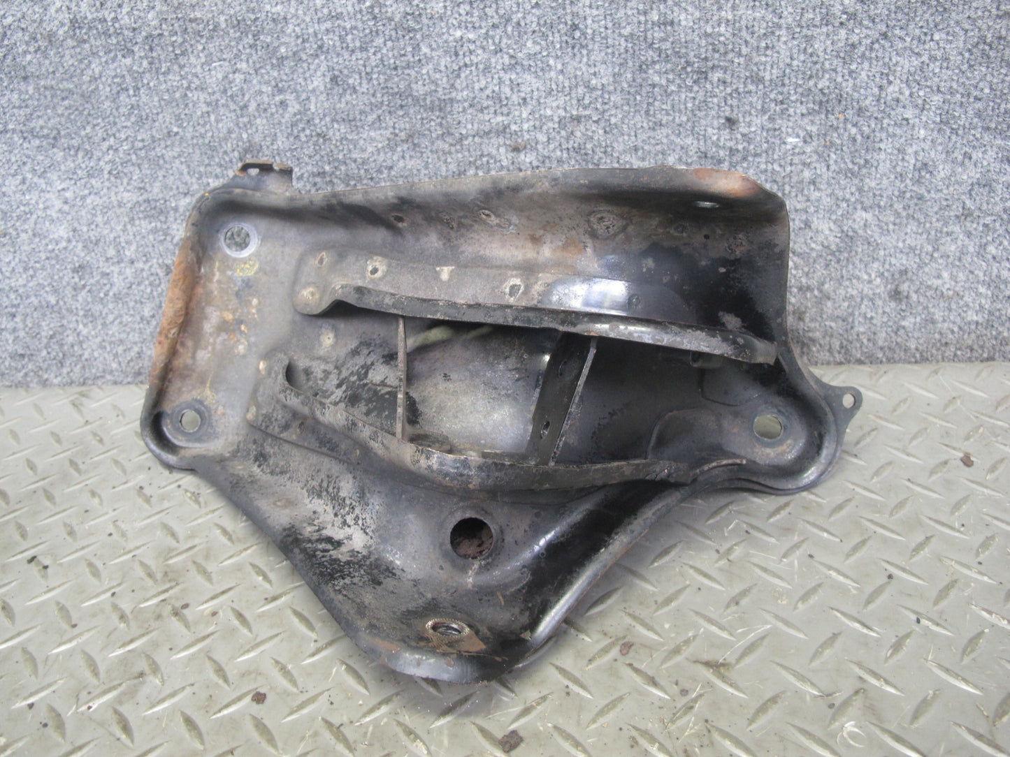 85-89 Toyota MR2 AW15 Rear Suspension Sub Frame Mount Bracket Support Set OEM