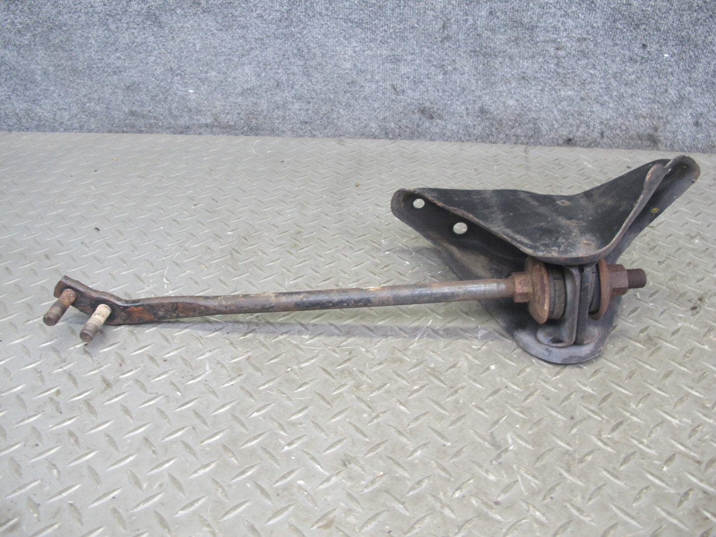 85-89 Toyota MR2 Front Left Suspension Lower Control Arm & Strut Rod Set 83K OEM
