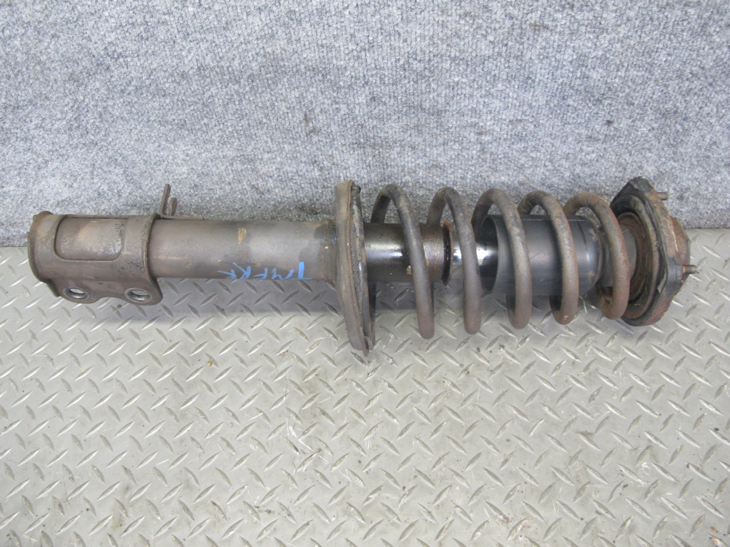 87-89 Toyota MR2 AW15 GT M/T Set of 2 Rear Left & Right Strut Shock Absorber OEM