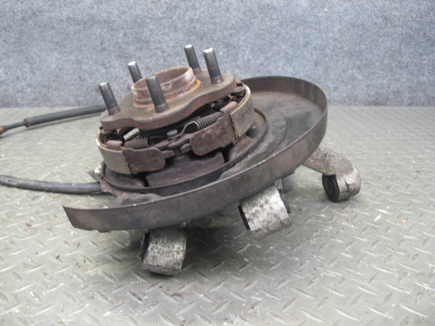91-96 Nissan Z32 300ZX NON Turbo Rear Right Spindle Knuckle Wheel Hub OEM