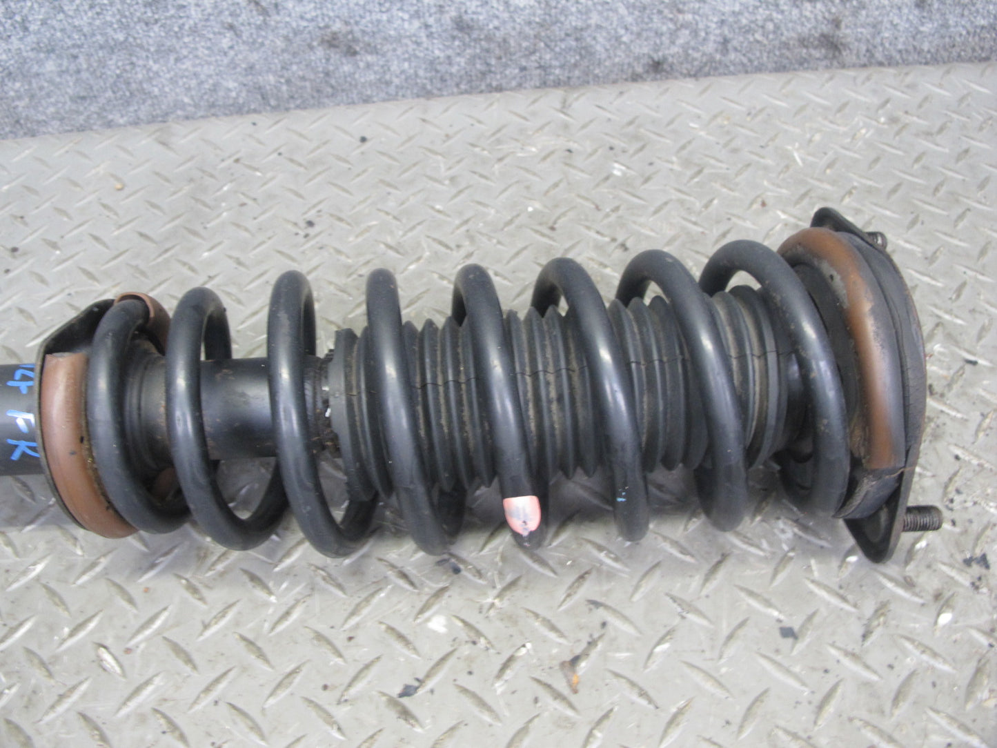 90-96 Nissan Z32 300ZX NON Turbo 2+0 Set of 2 Front Strut Shock Absorber OEM