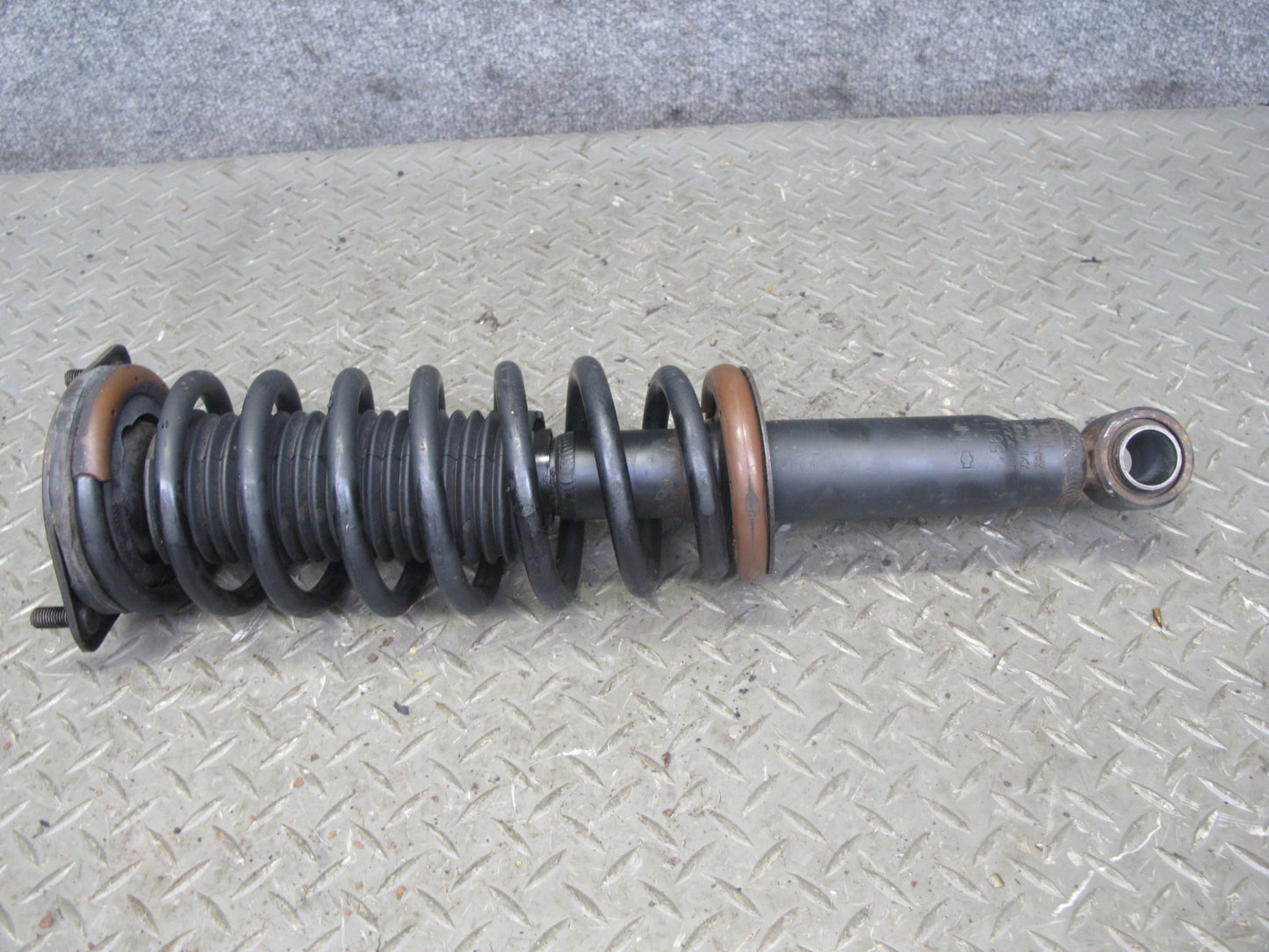 90-96 Nissan Z32 300ZX NON Turbo 2+0 Set of 2 Front Strut Shock Absorber OEM