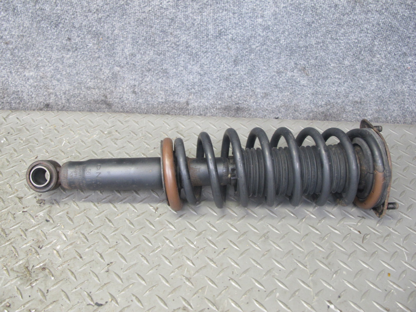 90-96 Nissan Z32 300ZX NON Turbo 2+0 Set of 2 Front Strut Shock Absorber OEM