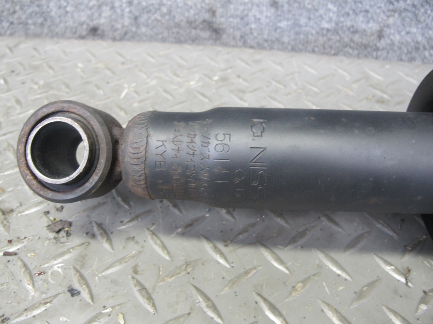 90-96 Nissan Z32 300ZX NON Turbo 2+0 Set of 2 Front Strut Shock Absorber OEM