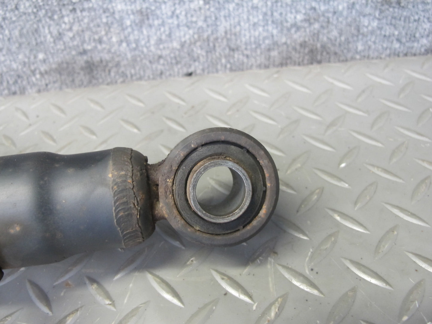 90-96 Nissan Z32 300ZX NON Turbo 2+0 Set of 2 Front Strut Shock Absorber OEM