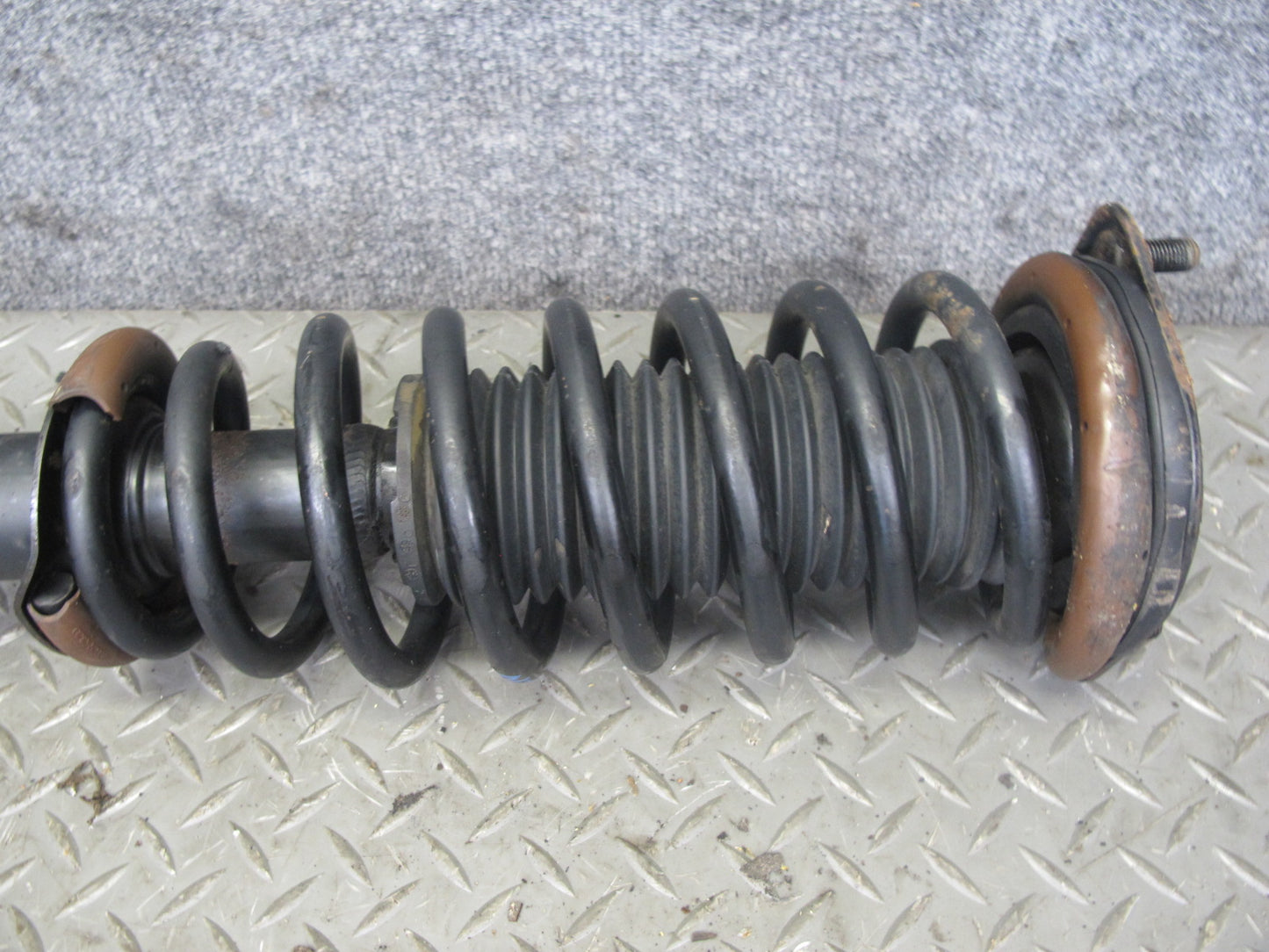 90-96 Nissan Z32 300ZX NON Turbo 2+0 Set of 2 Front Strut Shock Absorber OEM