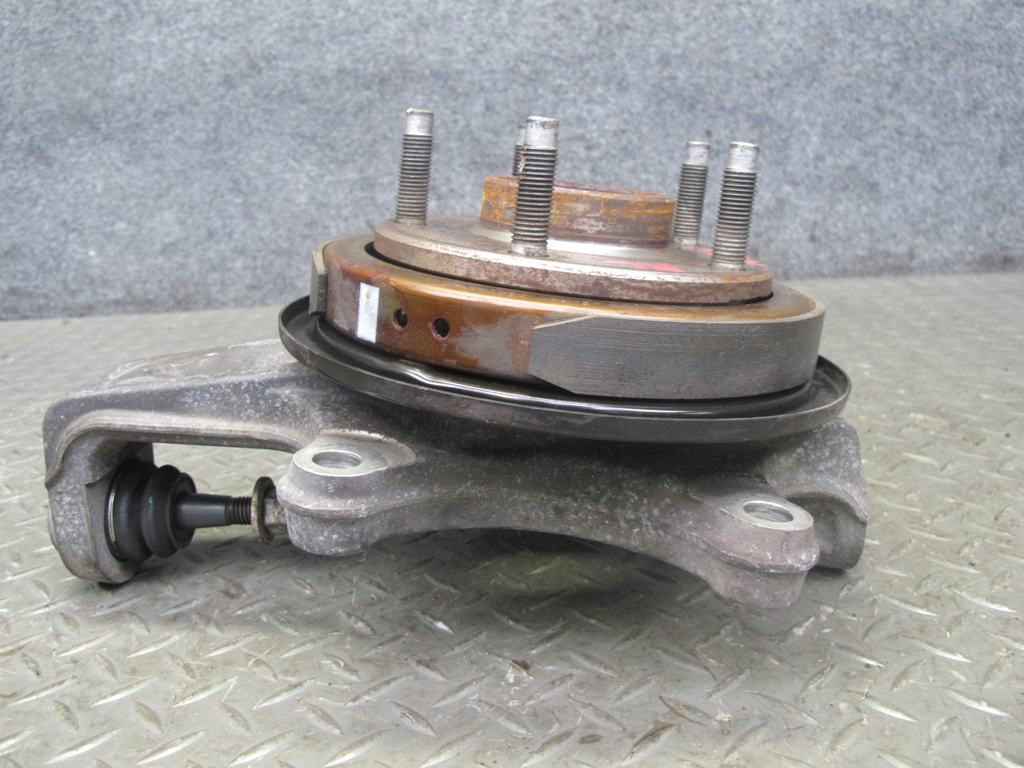 2004-2008 Cadillac XLR Rear Left Driver Side Spindle Knuckle Wheel Hub Bearing