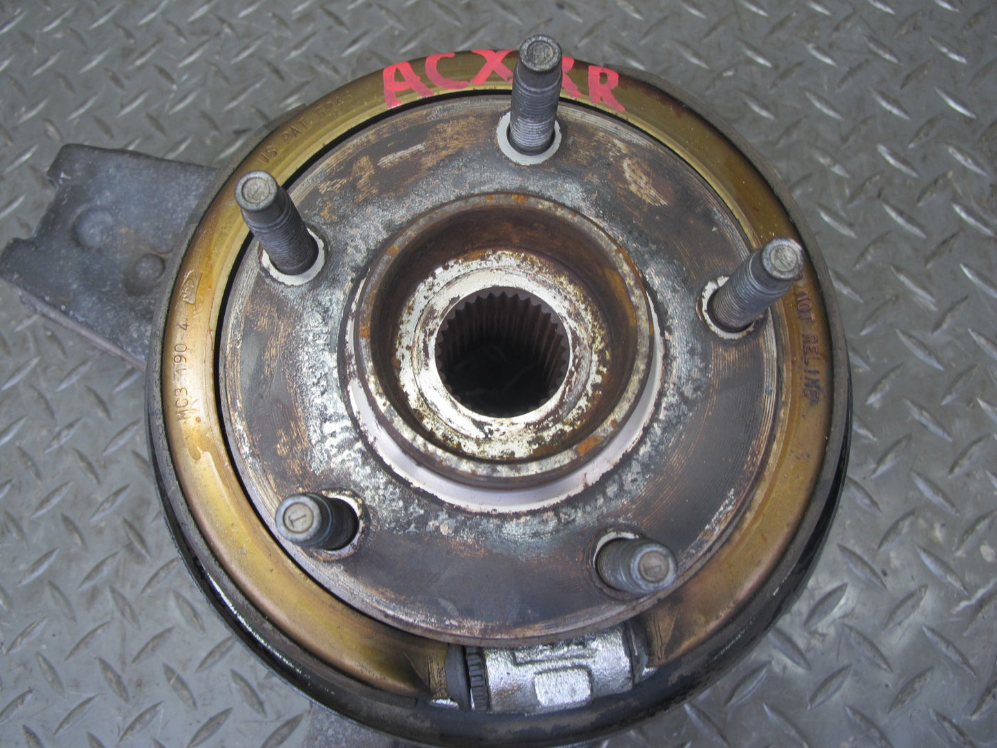 2004-2008 Cadillac XLR Rear Right Pass Side Spindle Knuckle Wheel Hub Bearing