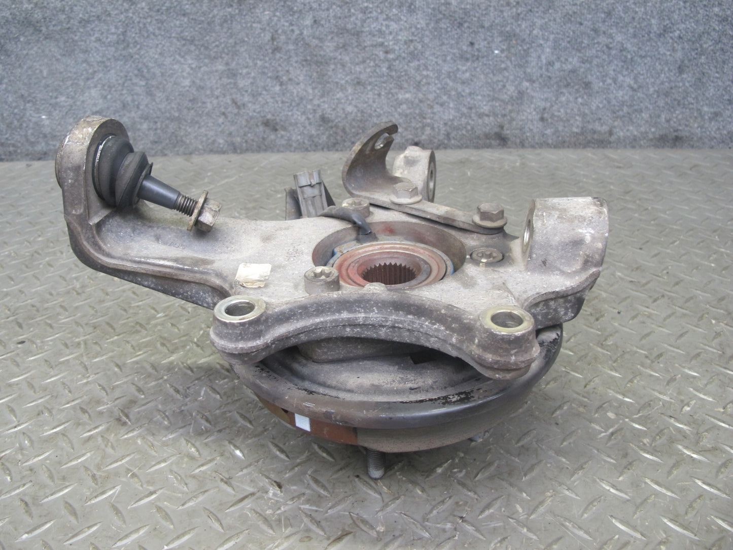 2004-2008 Cadillac XLR Rear Right Pass Side Spindle Knuckle Wheel Hub Bearing