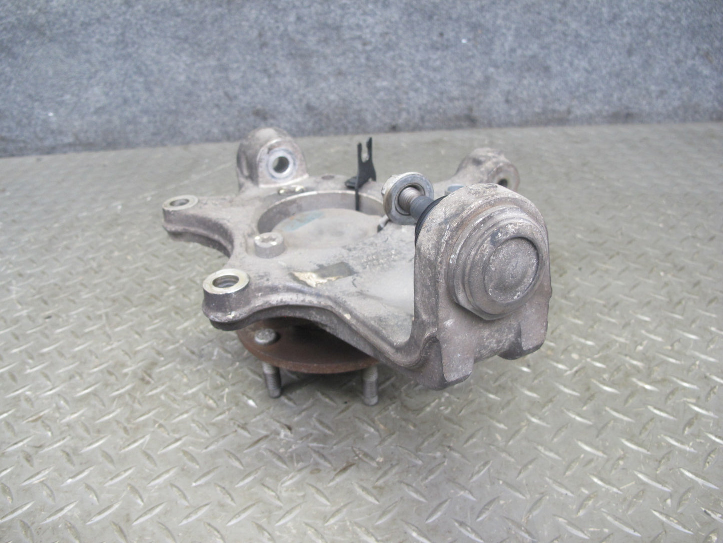 2004-2008 Cadillac XLR Front Right Pass Side Spindle Knuckle Wheel Hub Bearing