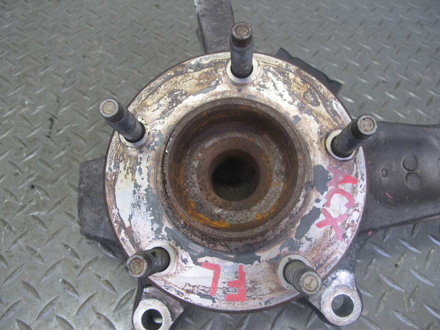 2004-2008 Cadillac XLR Front Left Driver Side Spindle Knuckle Wheel Hub Bearing