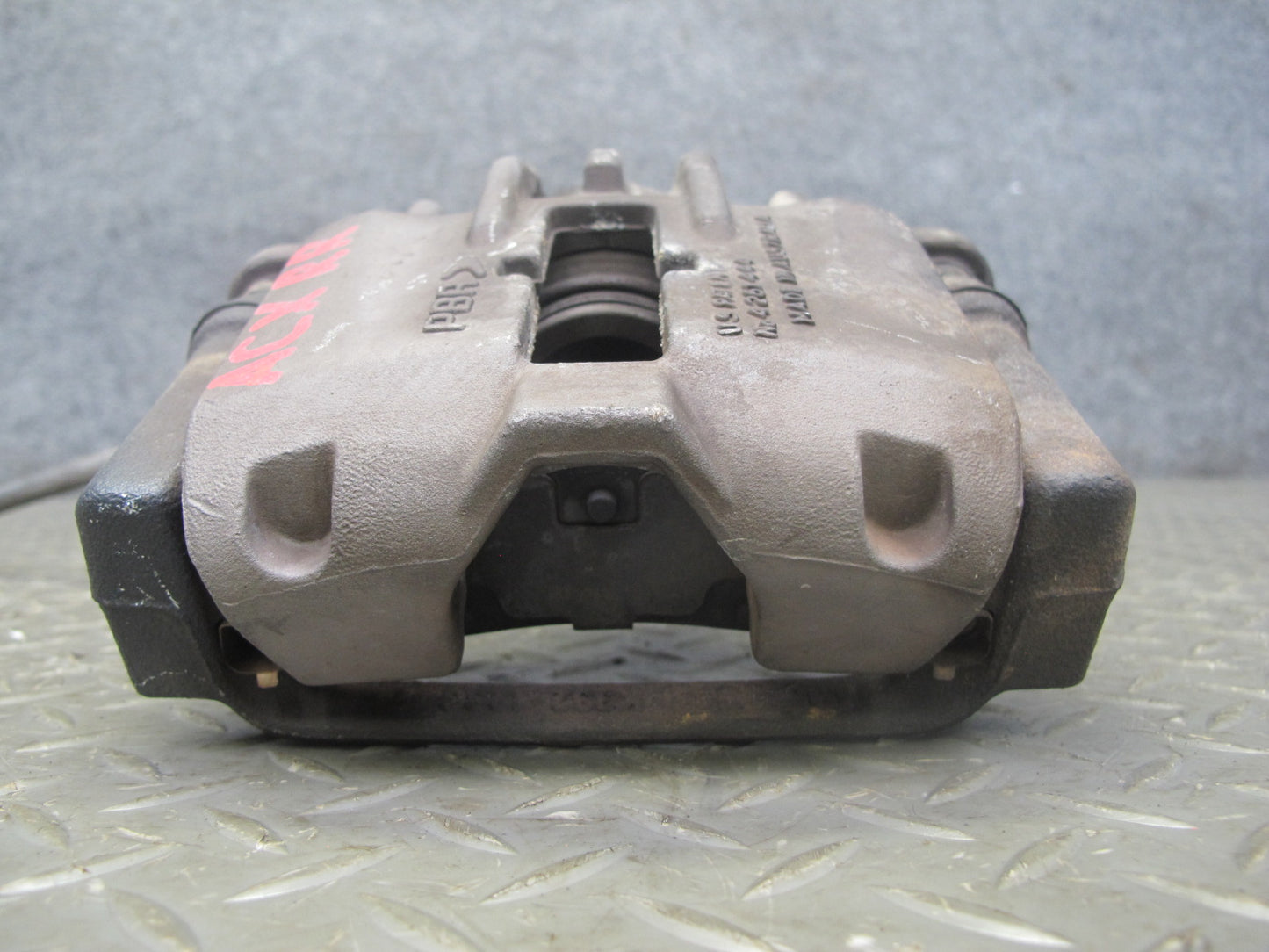 2004-2009 Cadillac XLR RWD Rear Left & Right Side Brake Caliper Set of 2