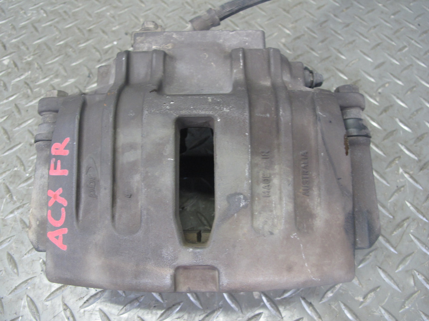 2004-2009 Cadillac XLR RWD Front Left & Right Side Brake Caliper Set of 2