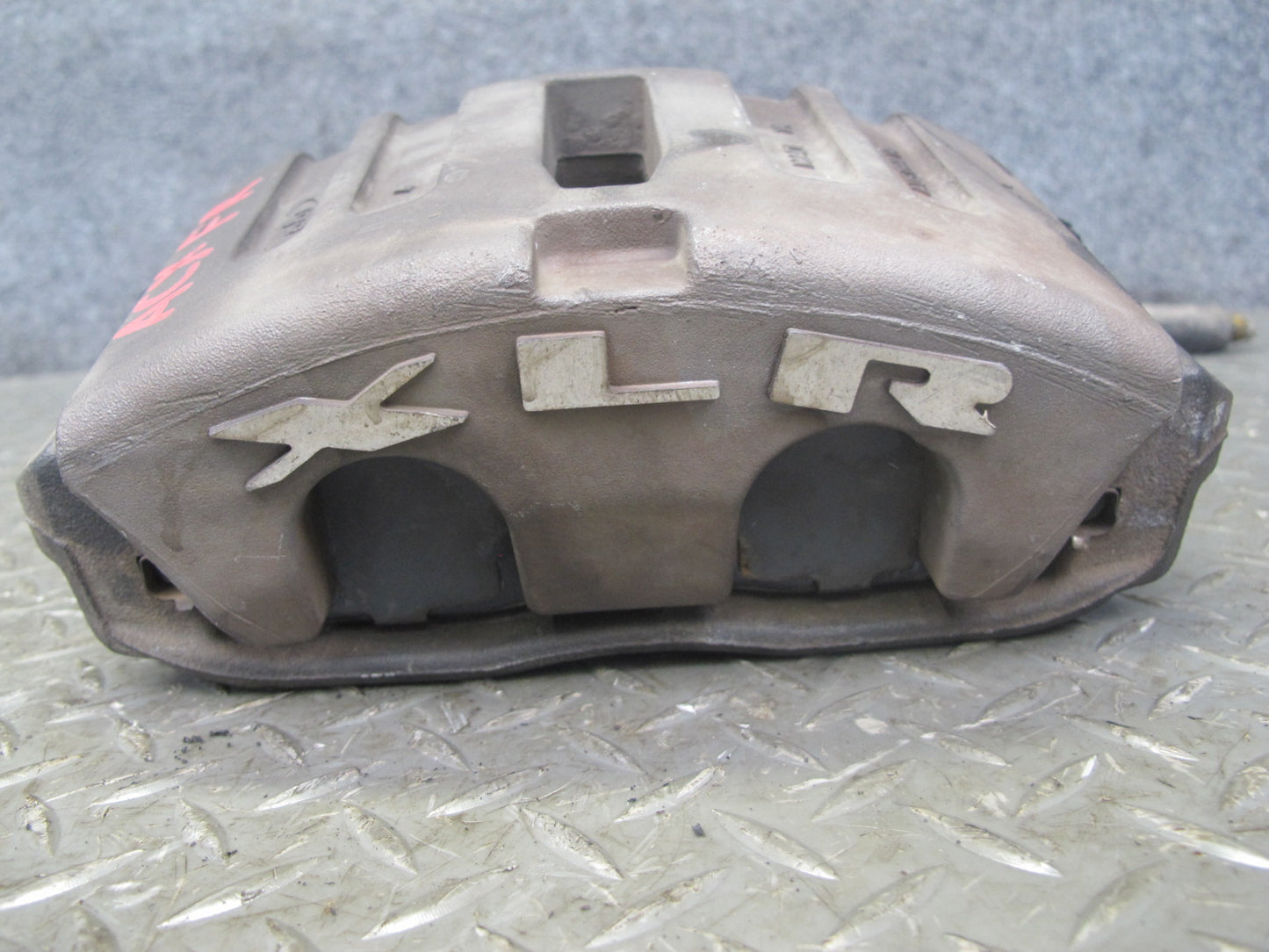 2004-2009 Cadillac XLR RWD Front Left & Right Side Brake Caliper Set of 2