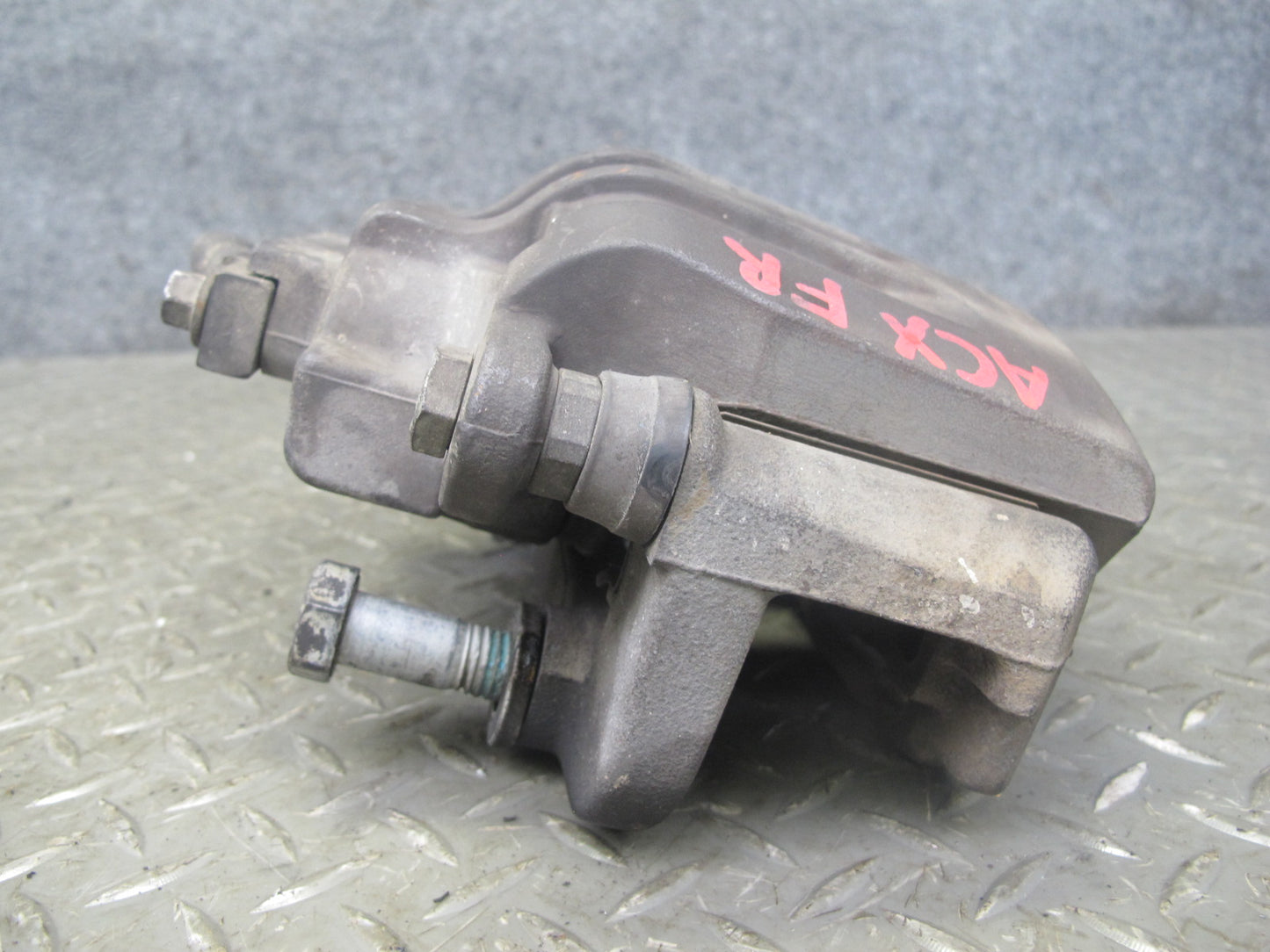 2004-2009 Cadillac XLR RWD Front Left & Right Side Brake Caliper Set of 2