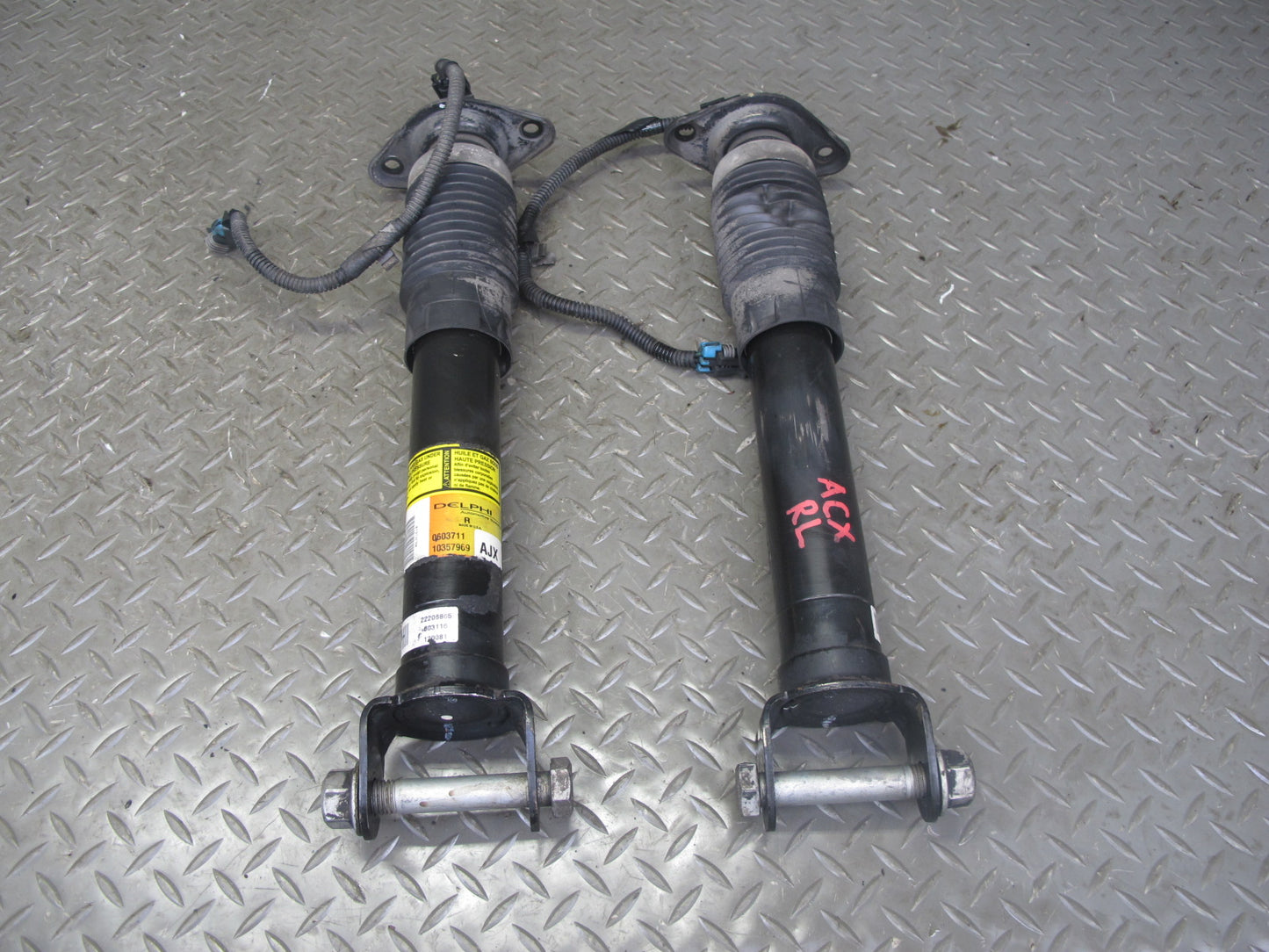 2006-2007 Cadillac XLR Rear Right & Left Side Shock Strut Absorber Set