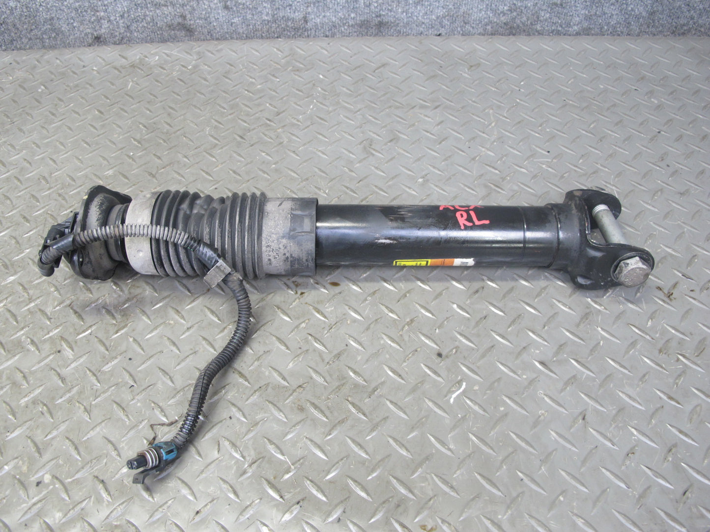 2006-2007 Cadillac XLR Rear Right & Left Side Shock Strut Absorber Set