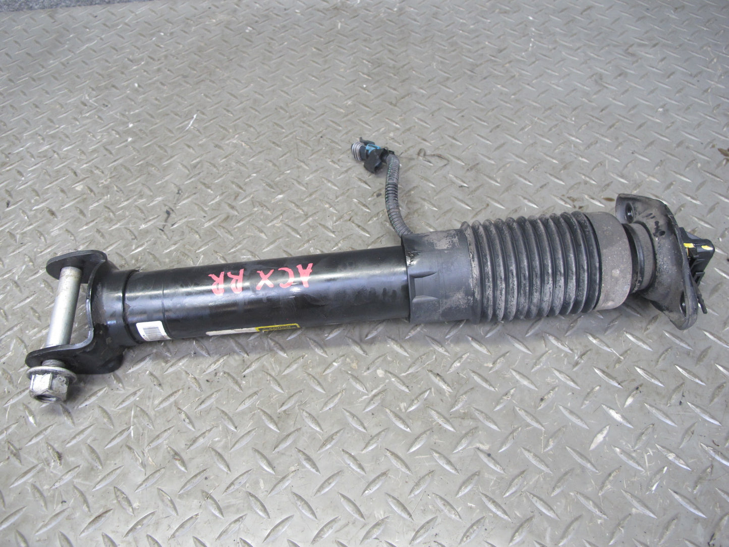 2006-2007 Cadillac XLR Rear Right & Left Side Shock Strut Absorber Set