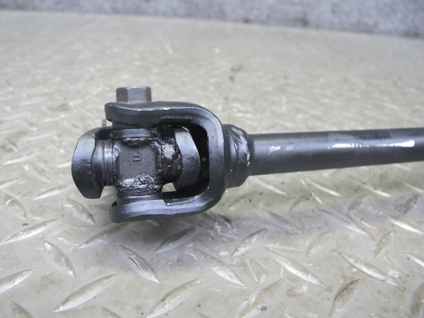 2004-2008 Cadillac XLR Lower Steering Column Intermediate Shaft Joint