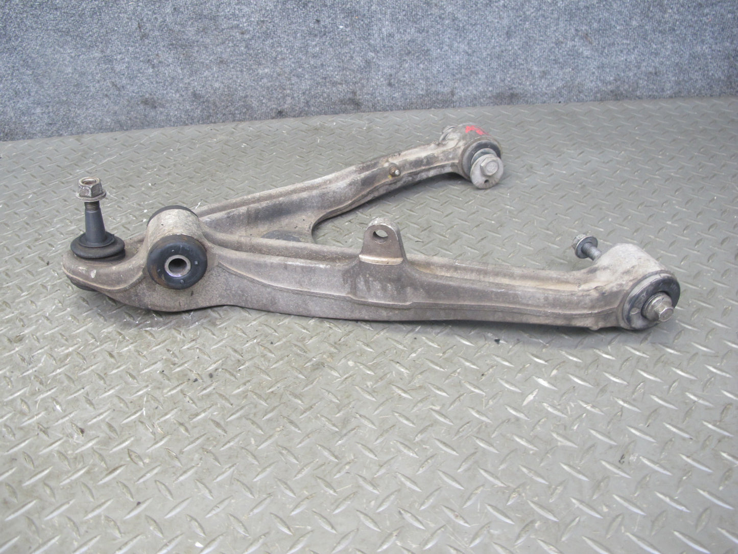 2004-2009 Cadillac XLR Rear Left Suspension Lower & Upper Control Arm Set