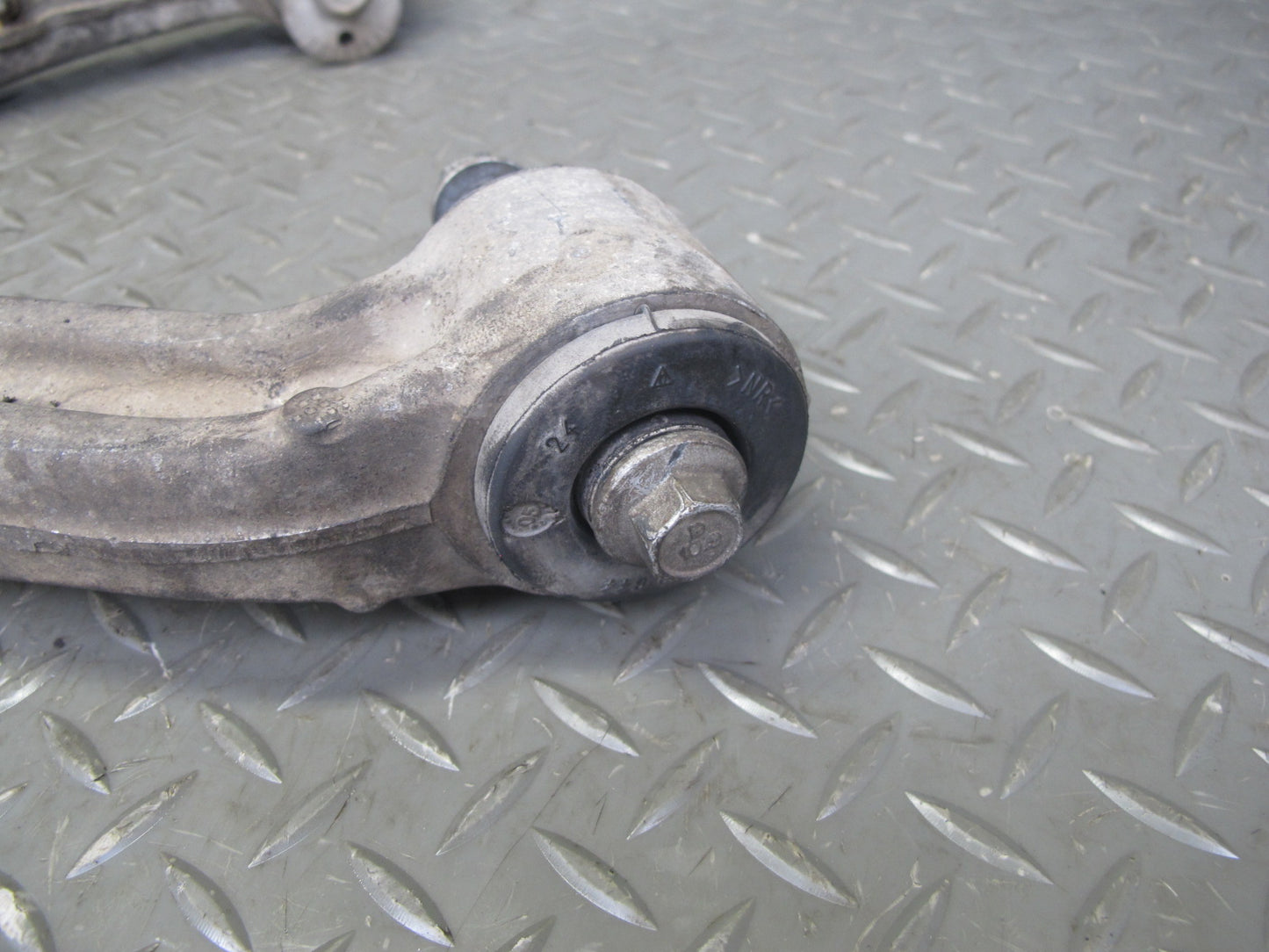 2004-2009 Cadillac XLR Rear Left Suspension Lower & Upper Control Arm Set