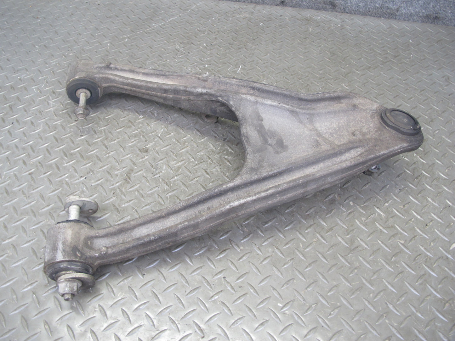 2004-2009 Cadillac XLR Rear Right Suspension Lower & Upper Control Arm Set