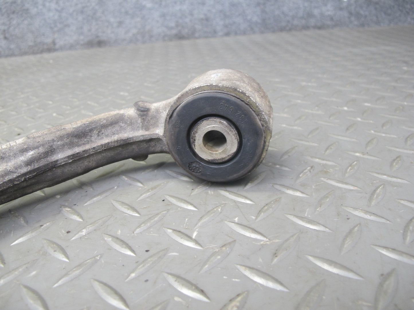 2004-2009 Cadillac XLR Rear Right Suspension Lower & Upper Control Arm Set