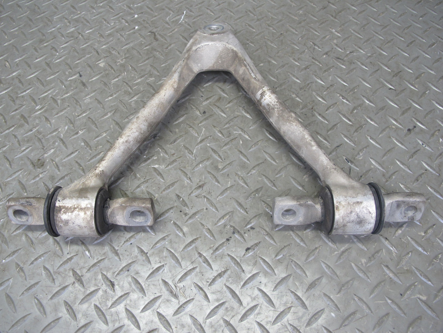 2004-2009 Cadillac XLR Front Right Suspension Lower & Upper Control Arm Set