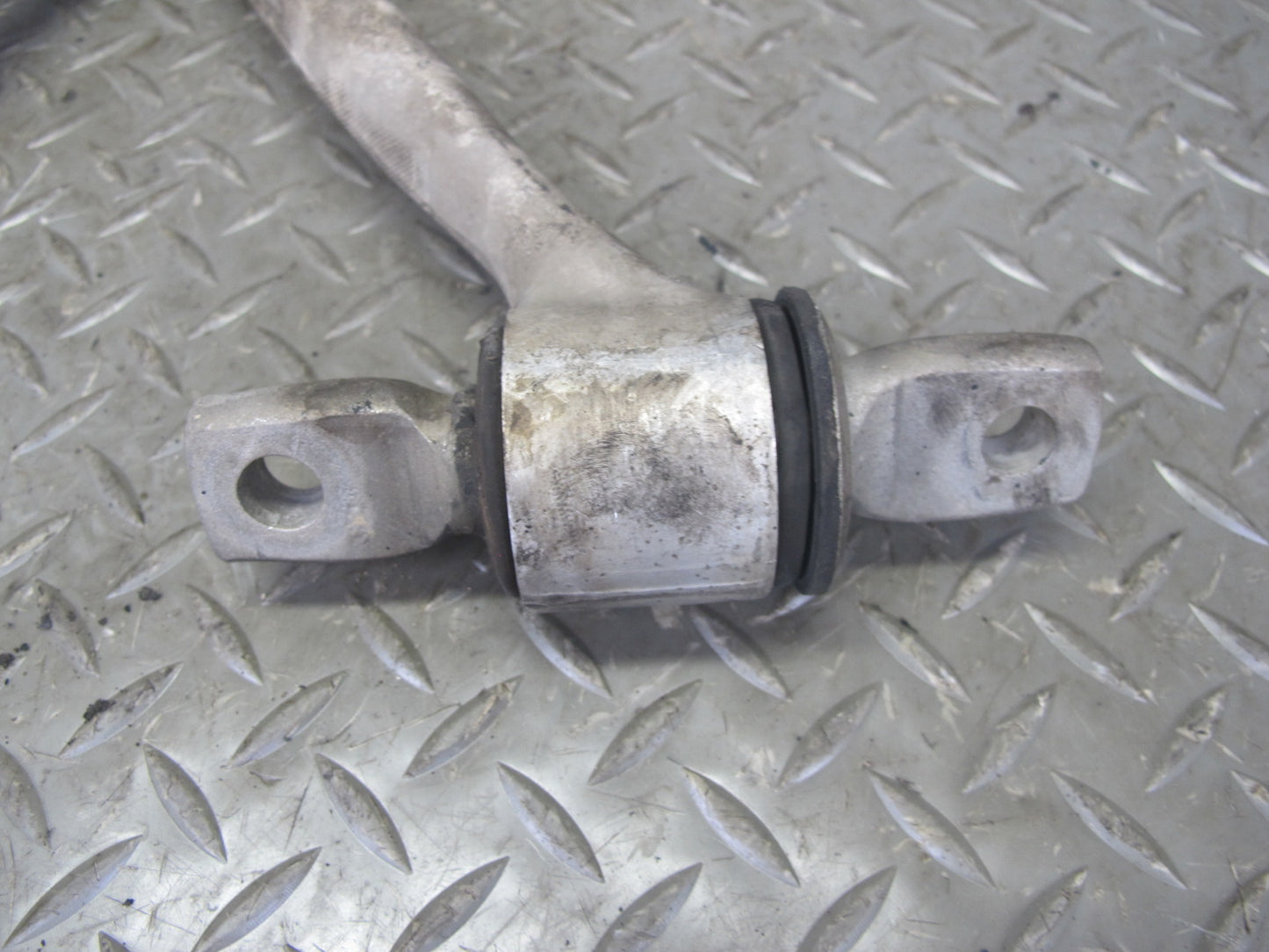 2004-2009 Cadillac XLR Front Right Suspension Lower & Upper Control Arm Set
