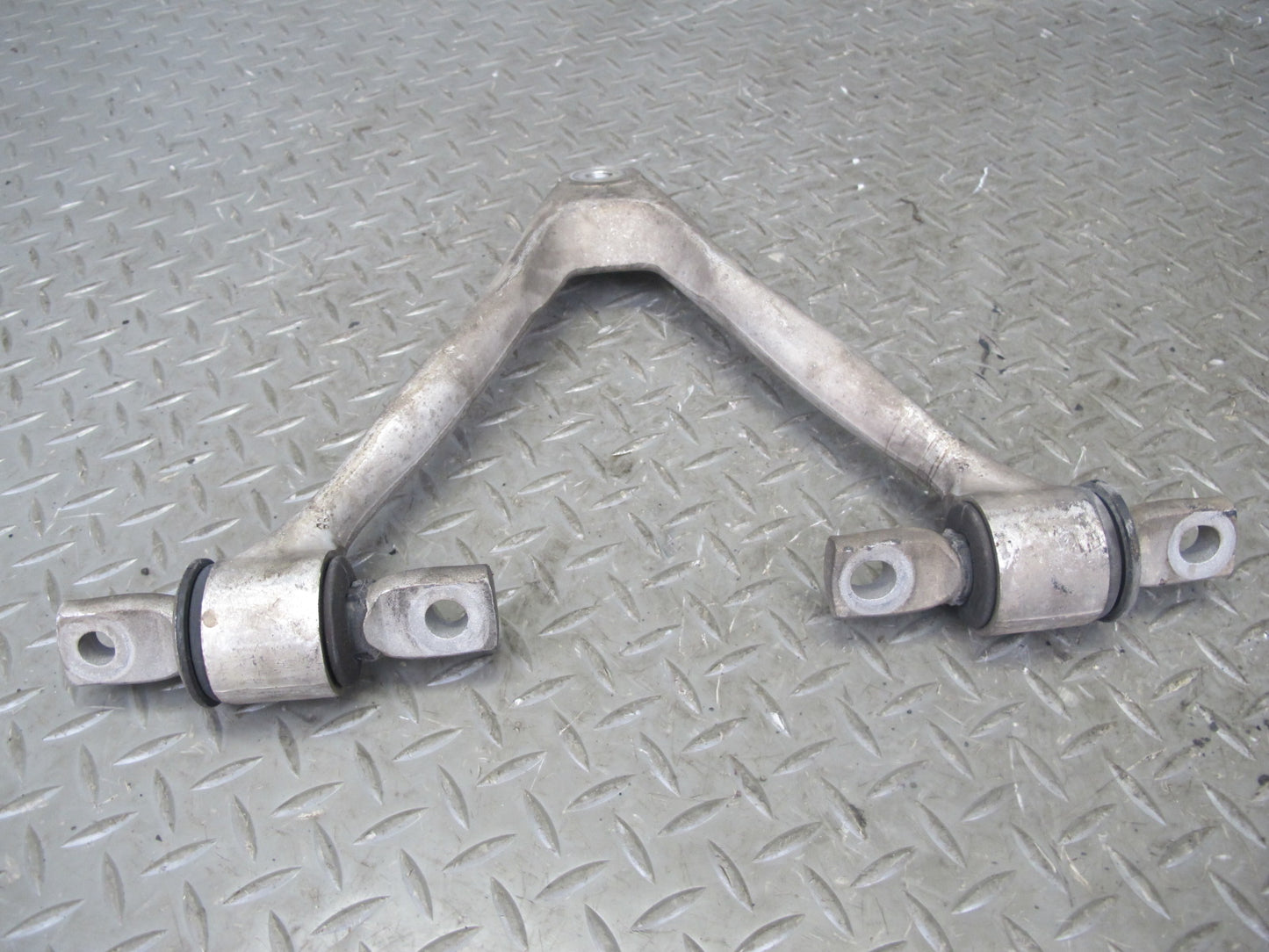 2004-2009 Cadillac XLR Front Left Suspension Lower & Upper Control Arm Set