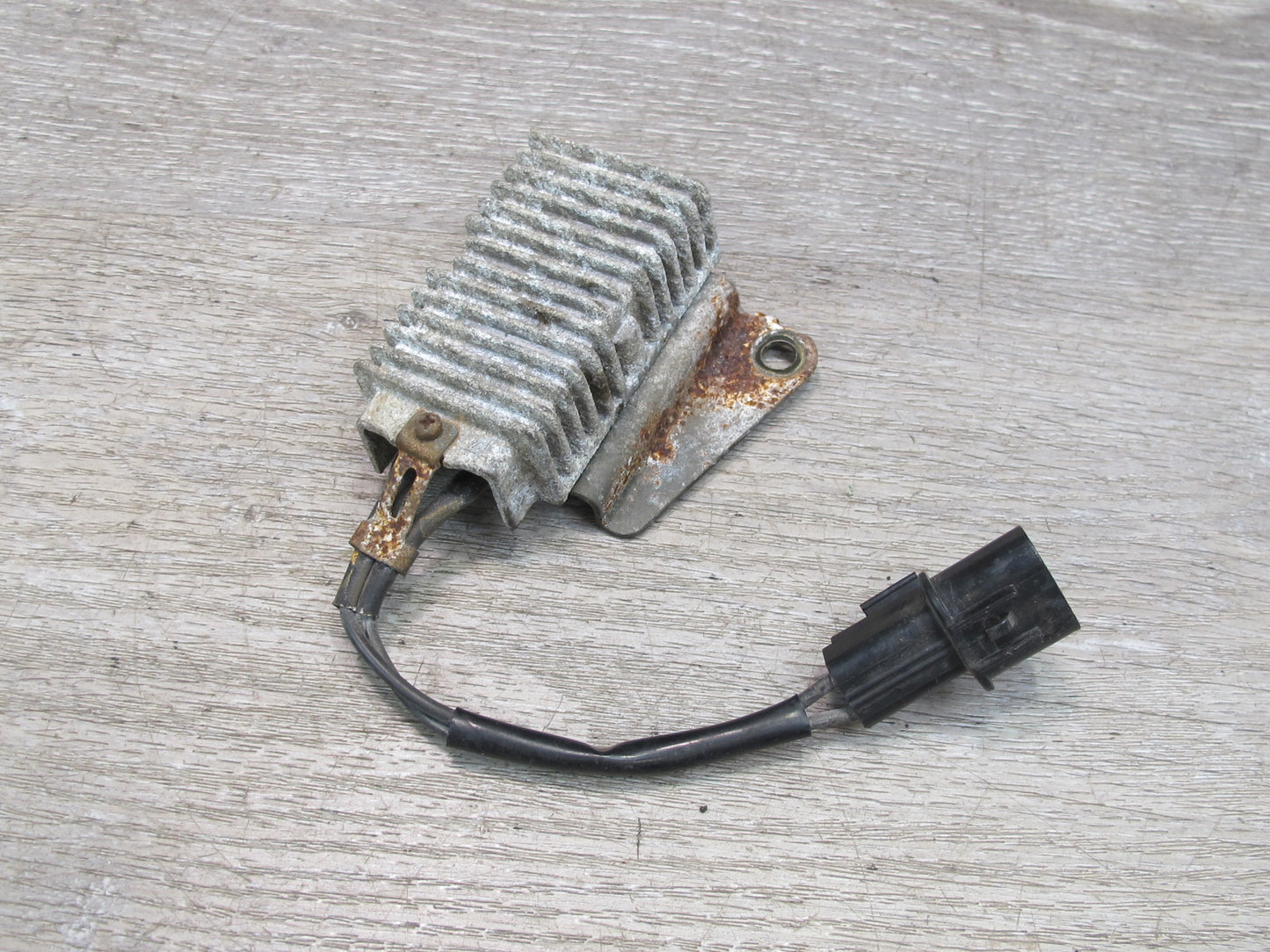 91-99 Mitsubishi 3000GT Turbo Fuel Pump Resistor Module OEM