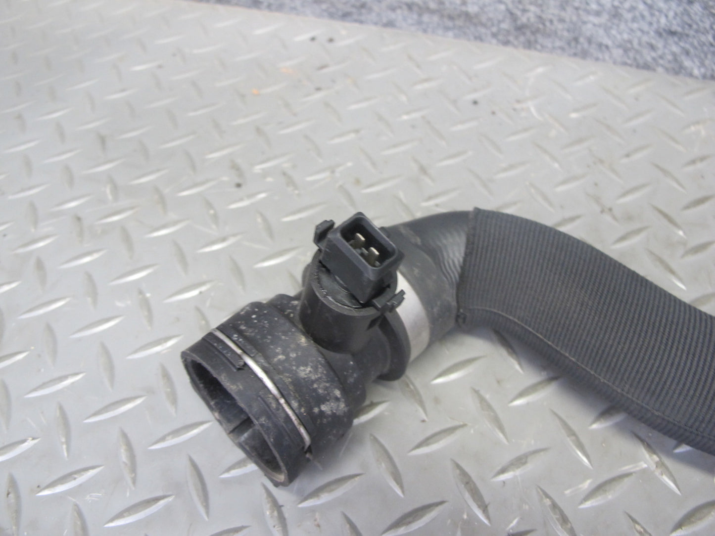 2006-2010 BMW E63 E64 M6 S85 Engine Coolant Hose Pipe Line Set