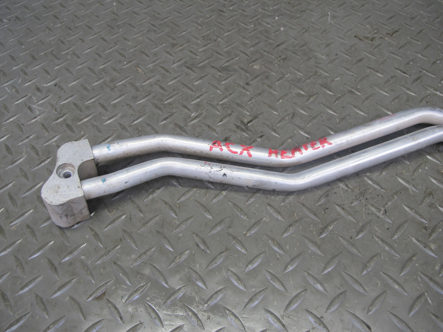 2004-2009 Cadillac XLR Hvac Heater Inlet & Outlet Pipe Tube Line