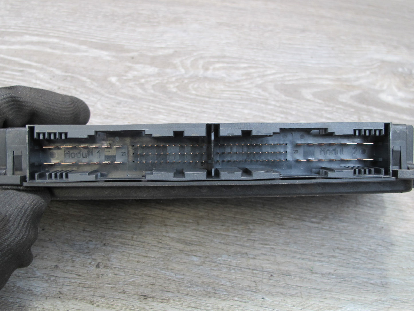 2008-2014 BMW E71 E72 X6 FRM3R AHL Footwell Light Control Module 9224618