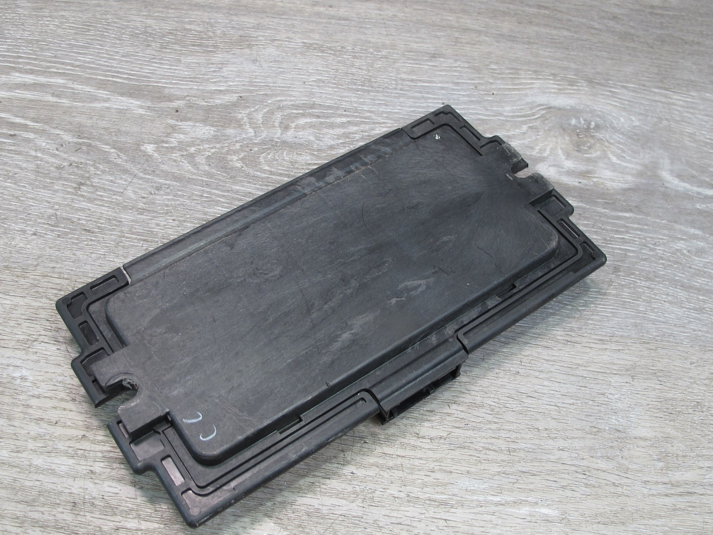 2008-2014 BMW E71 E72 X6 FRM3R AHL Footwell Light Control Module 9224618
