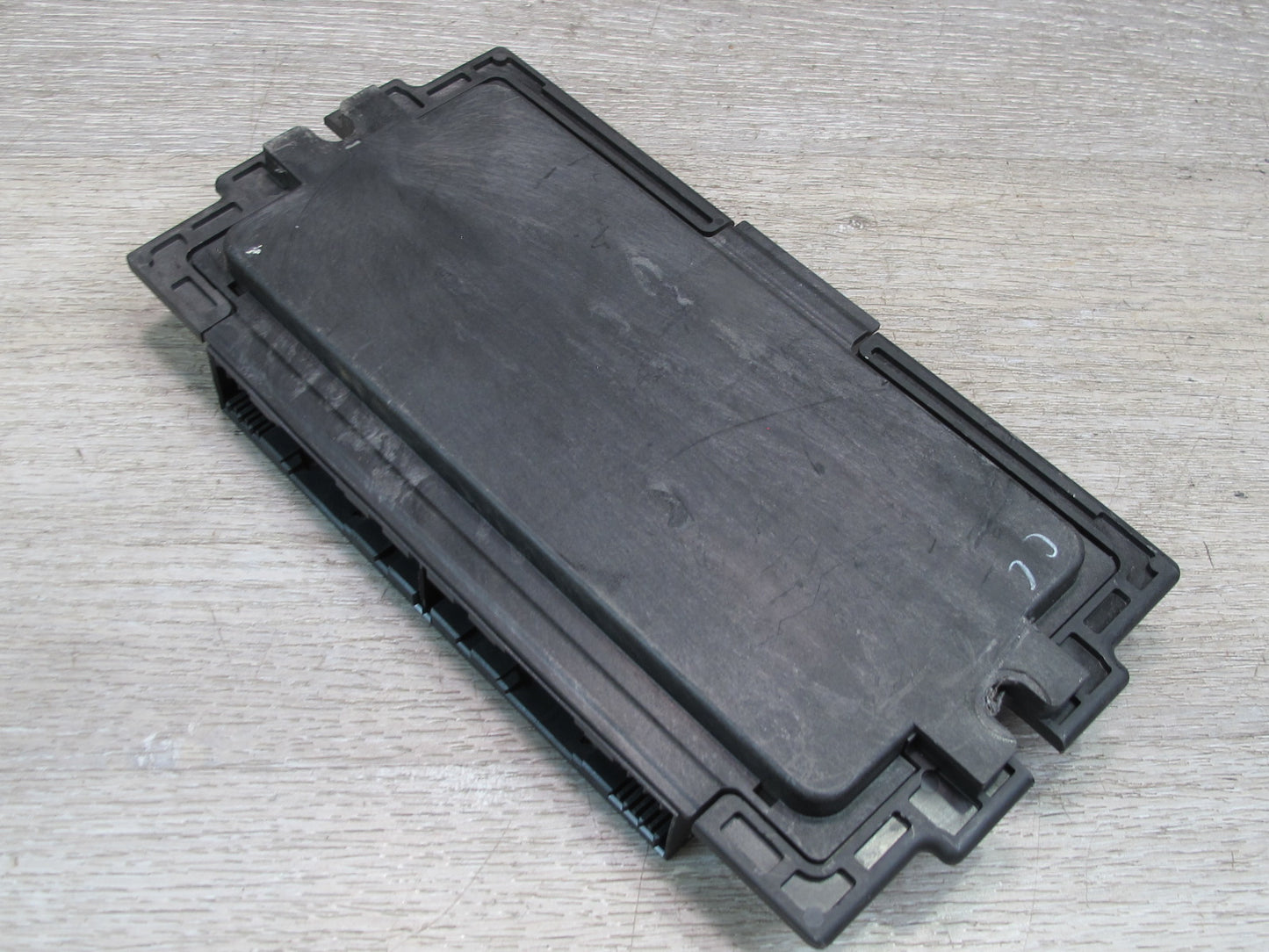 2008-2014 BMW E71 E72 X6 FRM3R AHL Footwell Light Control Module 9224618