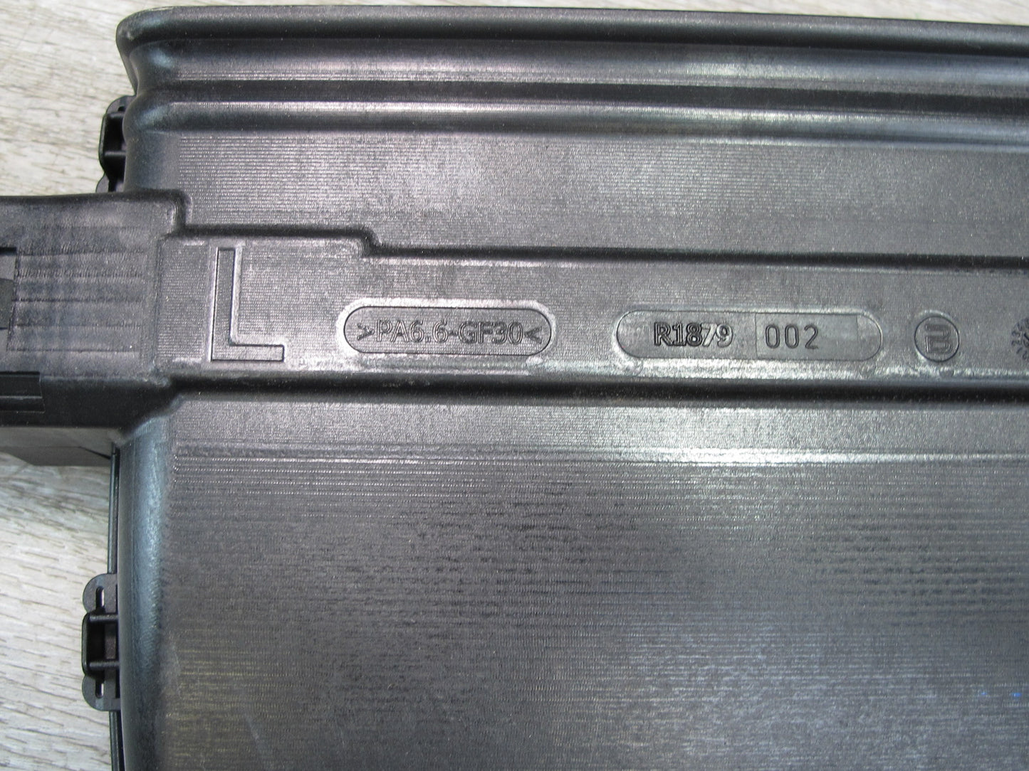 2008-2014 BMW E71 E72 X6 Rear Left Side Under Seat Foot Heater Air Vent Duct