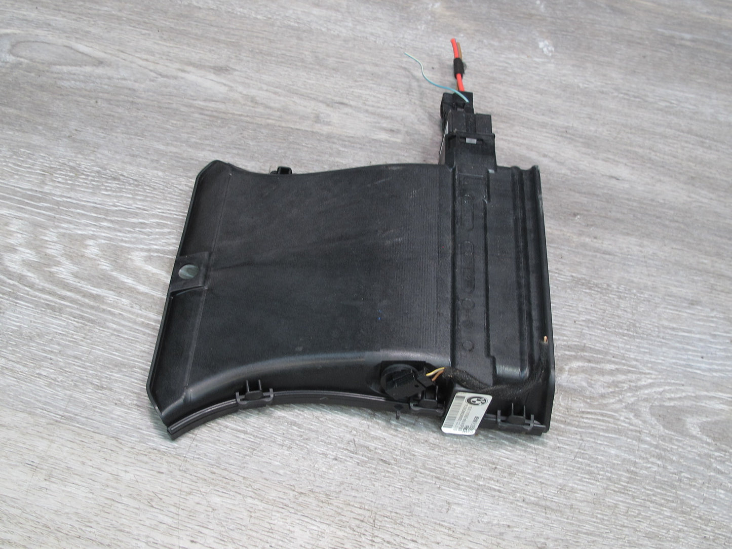2008-2014 BMW E71 E72 X6 Rear Left Side Under Seat Foot Heater Air Vent Duct